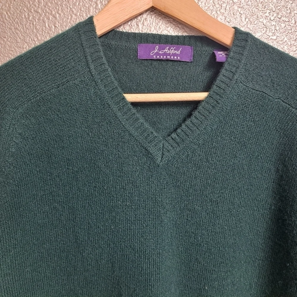Vintage J. Ashford 100% Cashmere V Neck Sweater Size M